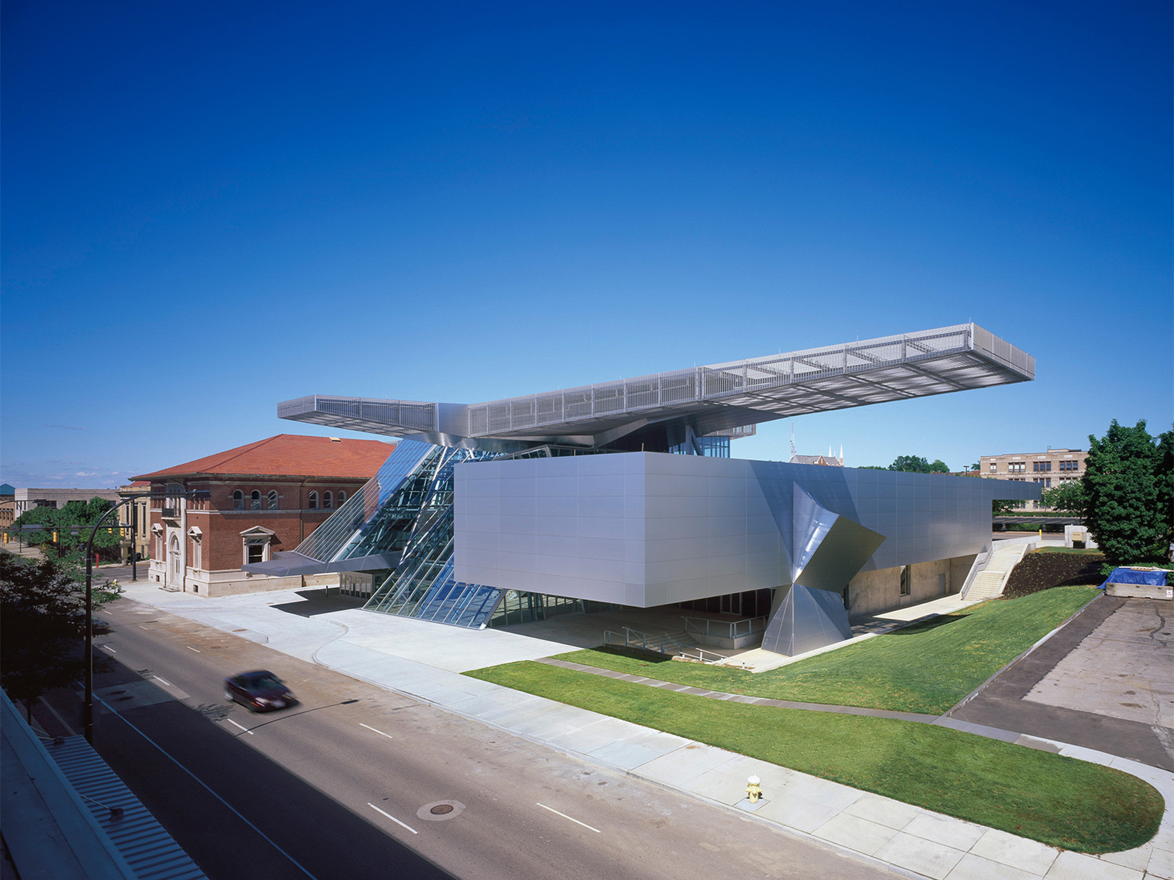 美国阿克伦艺术博物馆丨蓝天组-3