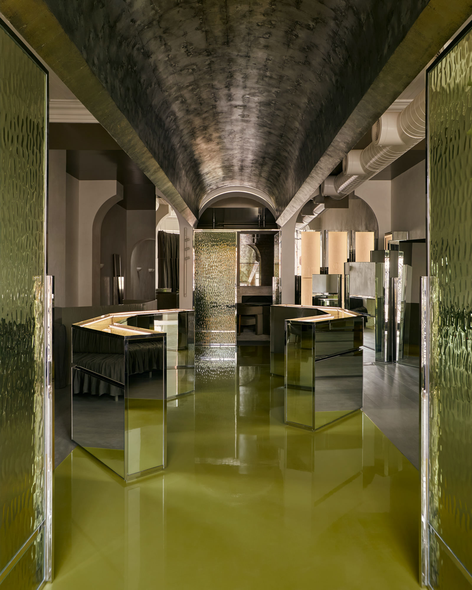 Best of Retail Interiors & Architecture | 2024 Archive.-8