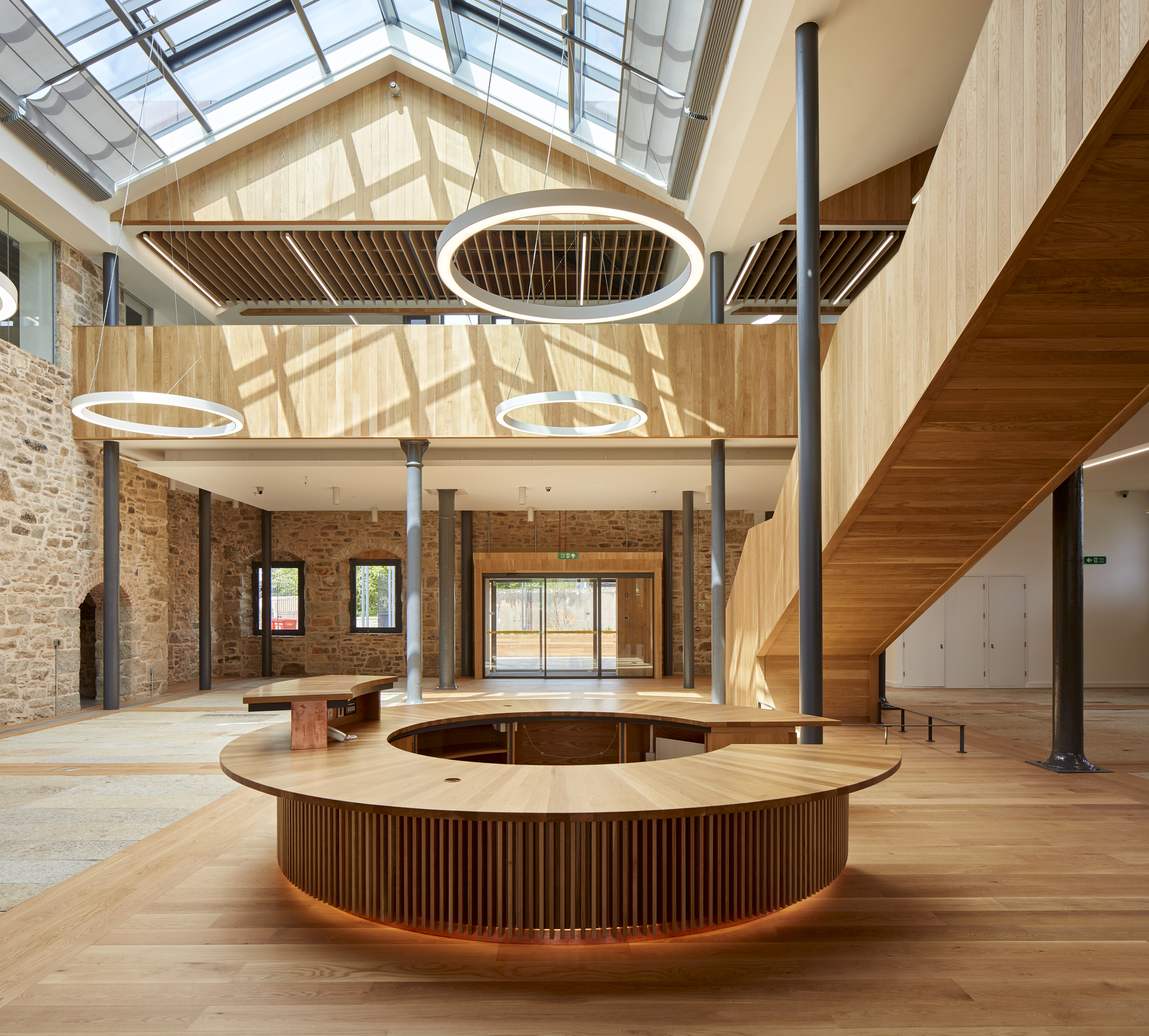 克雷斯恩·科诺档案中心-28