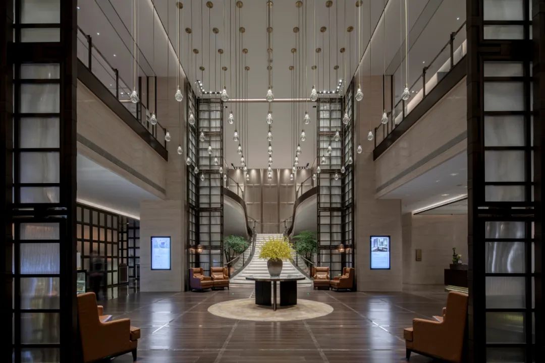 成都协信希尔顿酒店 | 紧凑用地上的极致空间设计-14