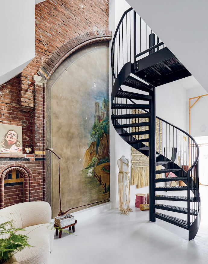 Monastery Chapel Turned Open-Plan Apartment in Dutch Village | VISI-0