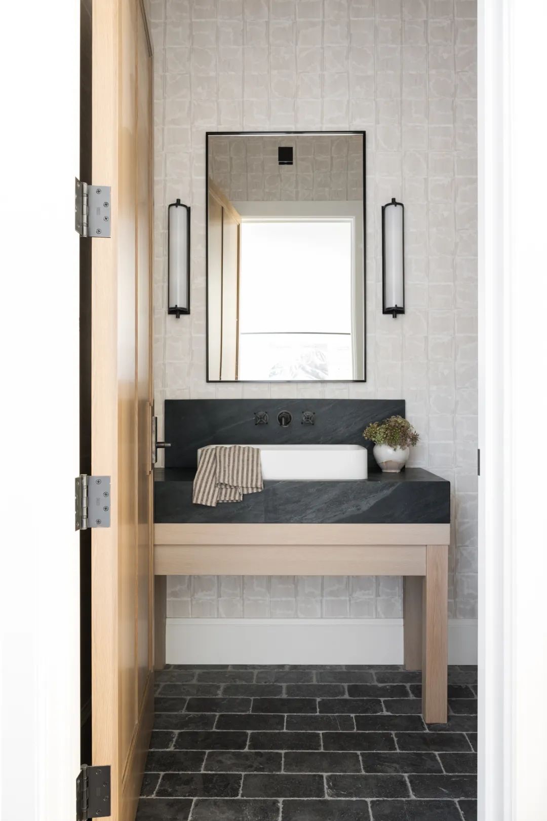 美式禅意 · Studio McGee 的新作-55