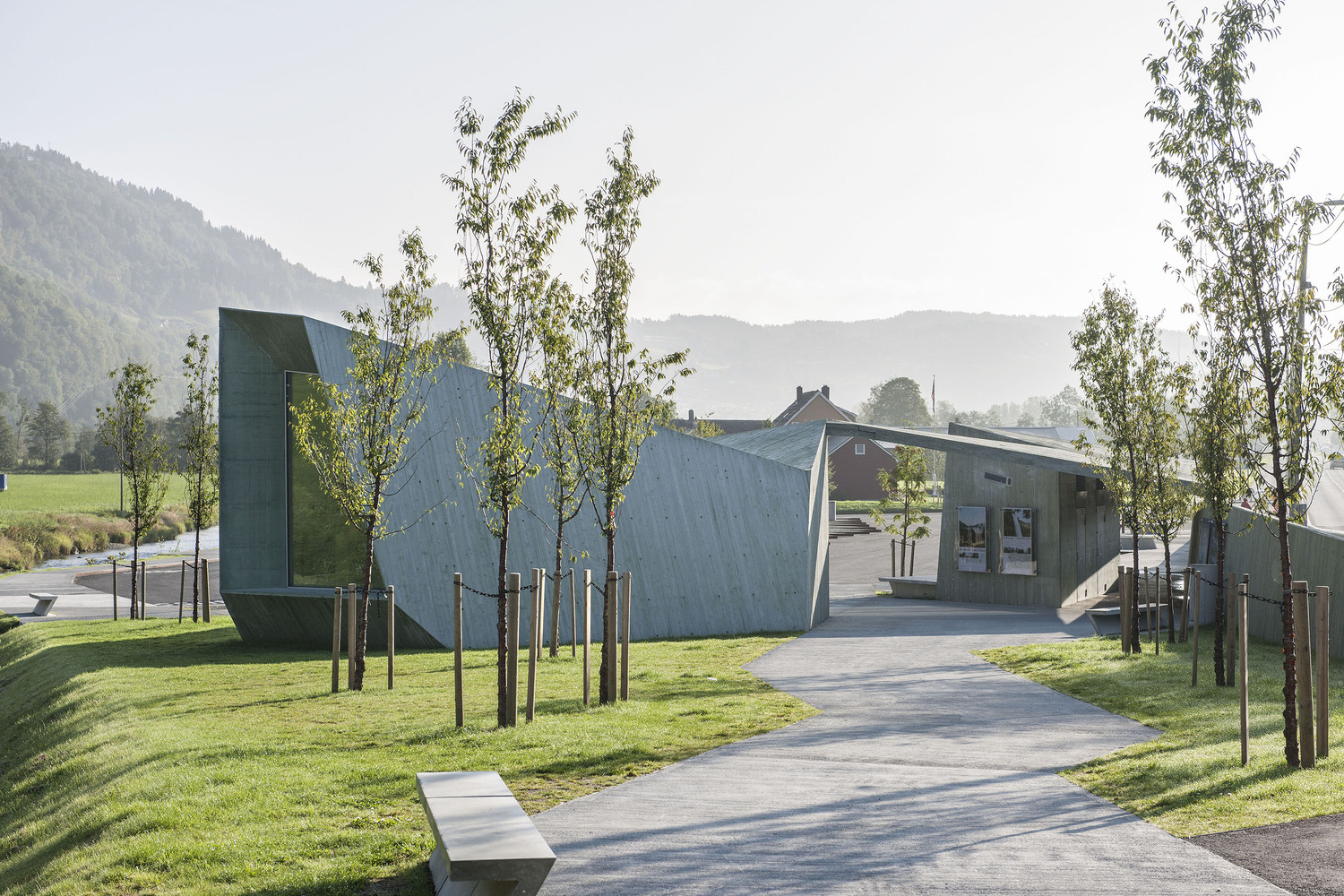 挪威 Steinsdalsfossen 瀑布景区建筑-17