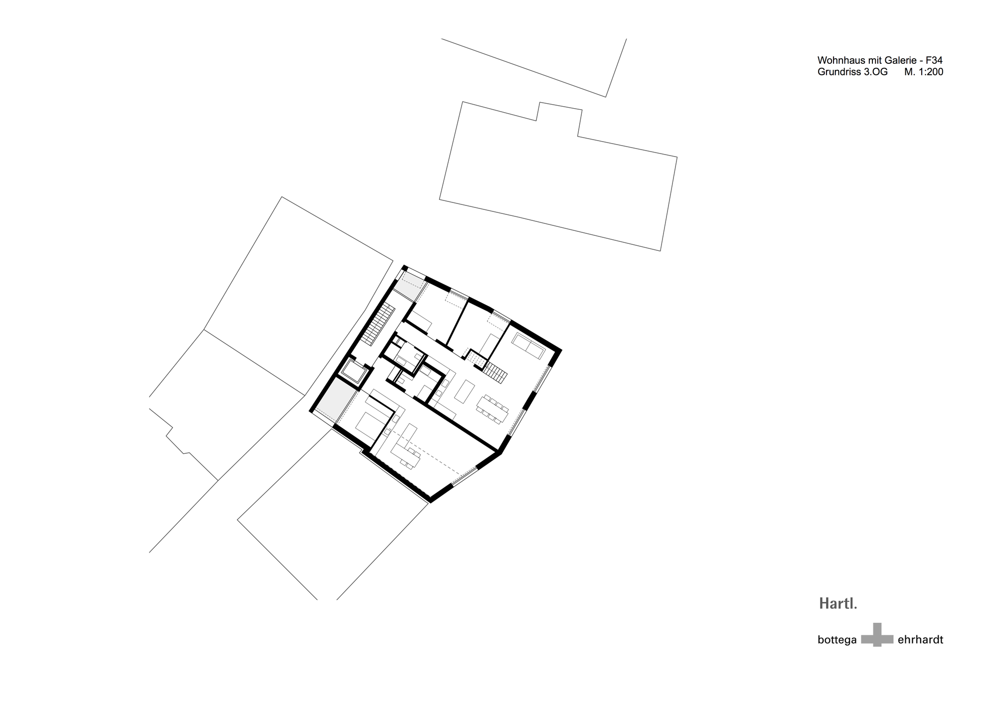 乌尔姆历史古城新公寓楼,双坡屋顶与玻璃底商空间设计-27