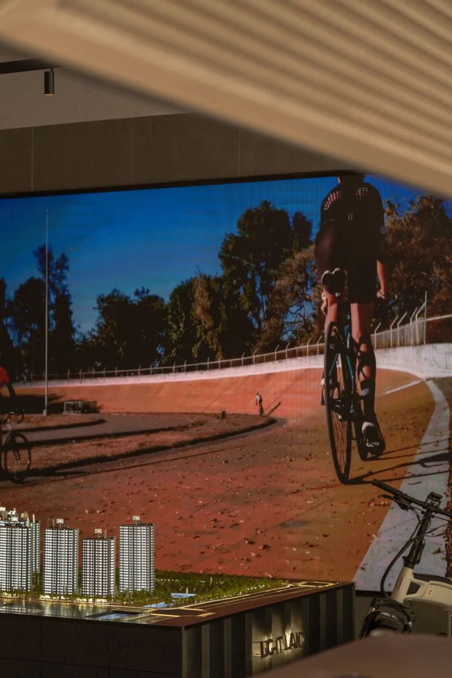 万科光年系售楼空间,骑进去的优雅生活丨中国杭州丨say architects-13