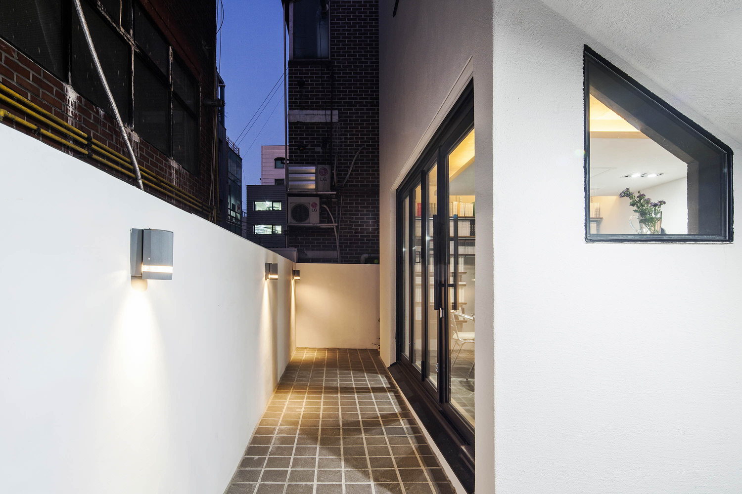 加尔穆里出版社-22