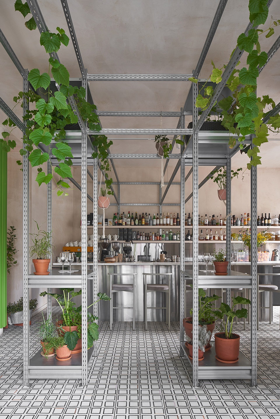 圣彼得堡 ANIMALS 快闪餐厅丨俄罗斯圣彼得堡丨DA bureau-17