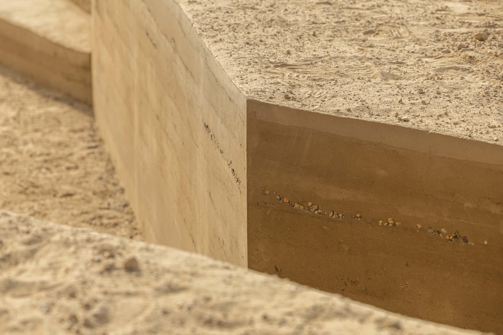 When the Earth Began to Look at Itself - Desert X Installation / SYN Architects-20