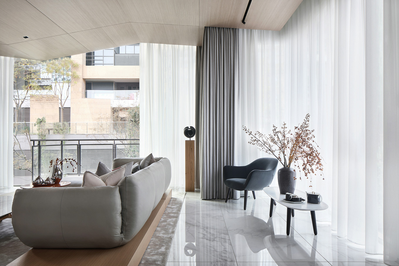 余颢凌: 成都 450m2 现代别墅，大隐于市的理想国-19