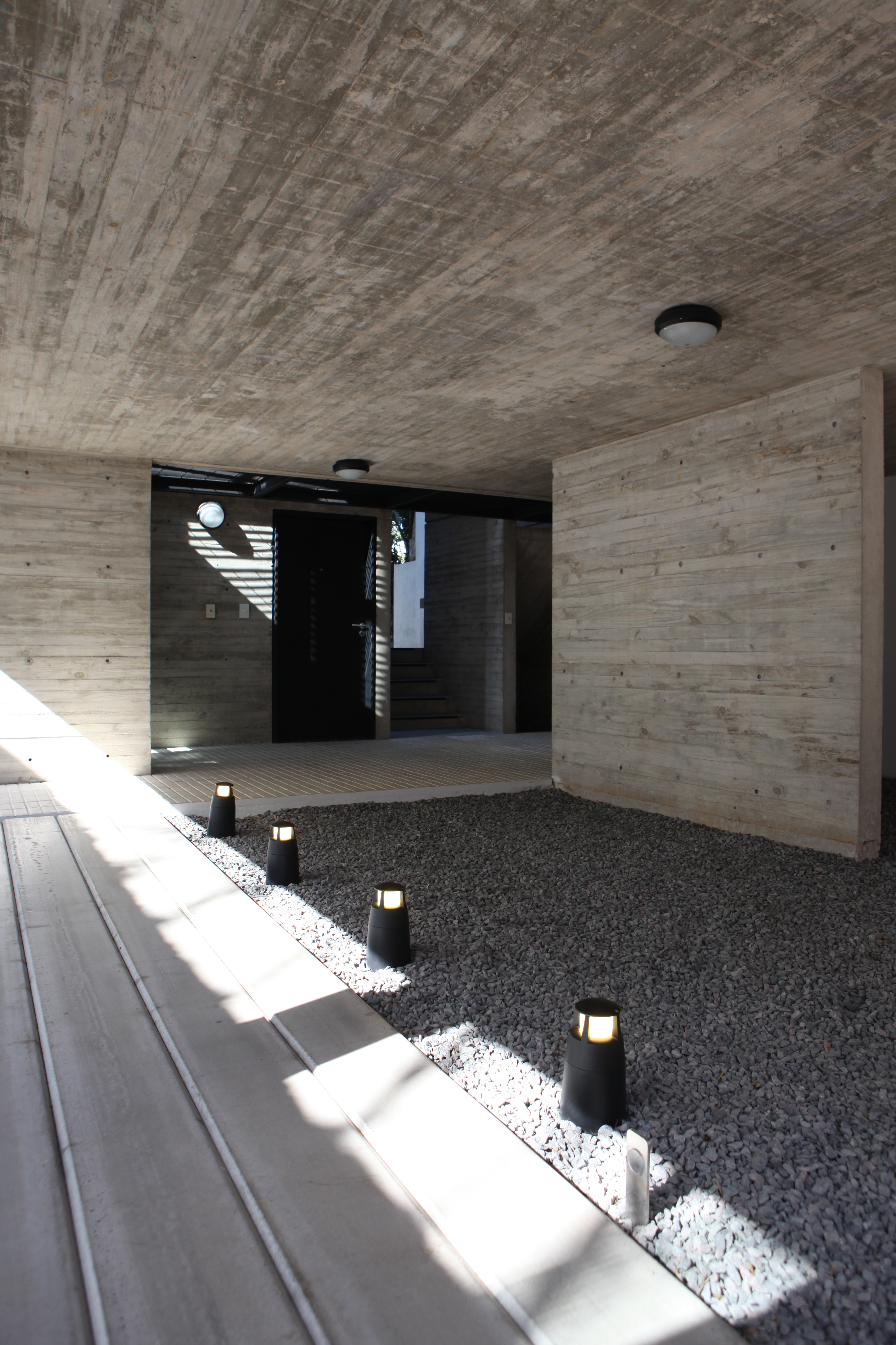 CS 大楼 | 突破常规的混凝土住宅设计-12