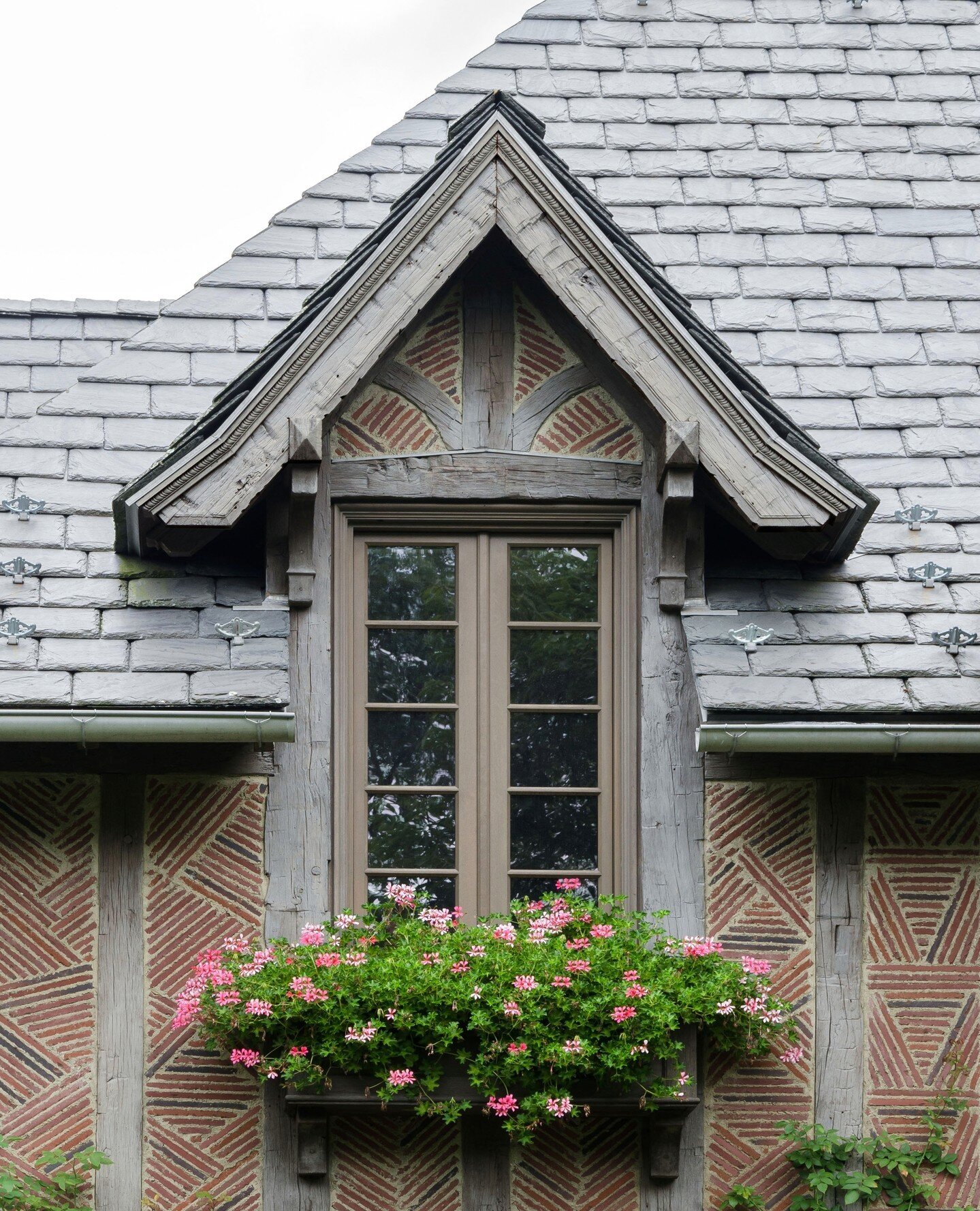 Instagram — Charles Hilton Architects-3