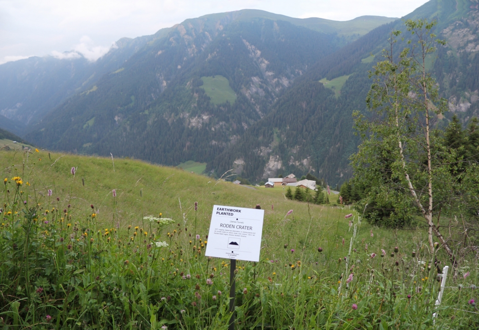 瑞士 Safiental 艺术双年展 | 垂直与水平的美学探索-42