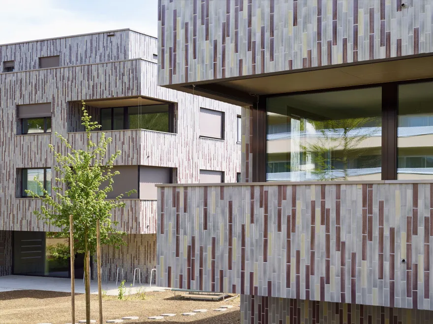 瑞士 Fahrweid 区弧形公寓建筑-13