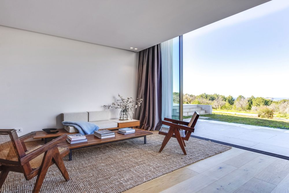 英国 Ibiza 之家 | Isabelle Stanislas-15