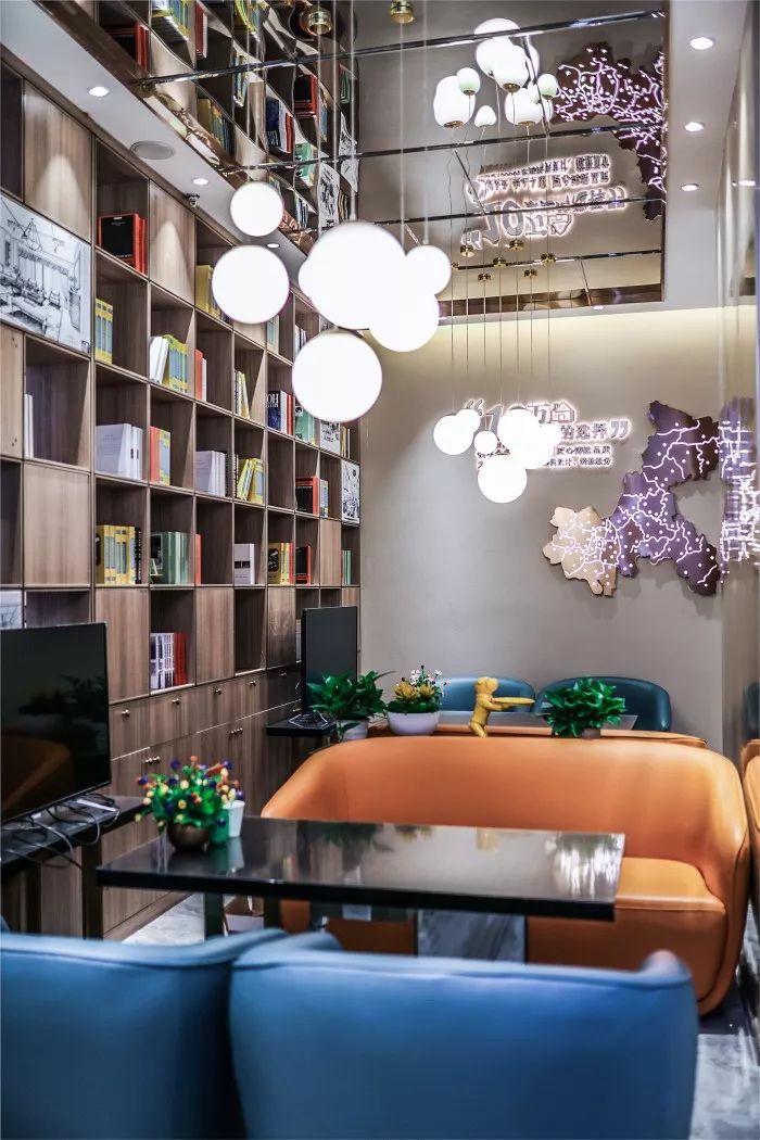 重庆兄弟装饰茶园红星店，现代轻奢风格的空间艺术-6