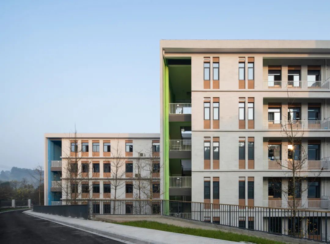 成都黄甲小学扩建项目丨中国成都丨成都本末建筑-28