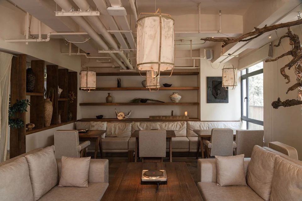 “退步美学”的餐厅《侘与火》丨中国上海丨W SELECT DESIGN-17