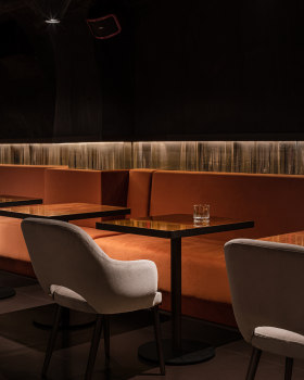 满酒吧或全酒吧丨乌克兰基辅丨balbek bureau