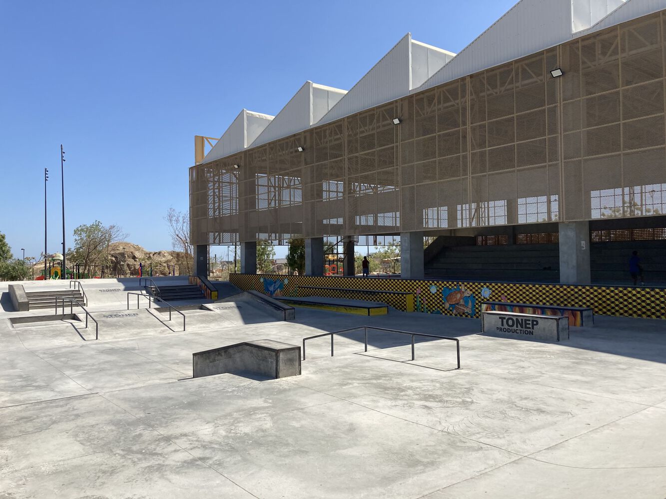 花园阴影 · 沙漠城市的公共空间基础设施丨墨西哥-17