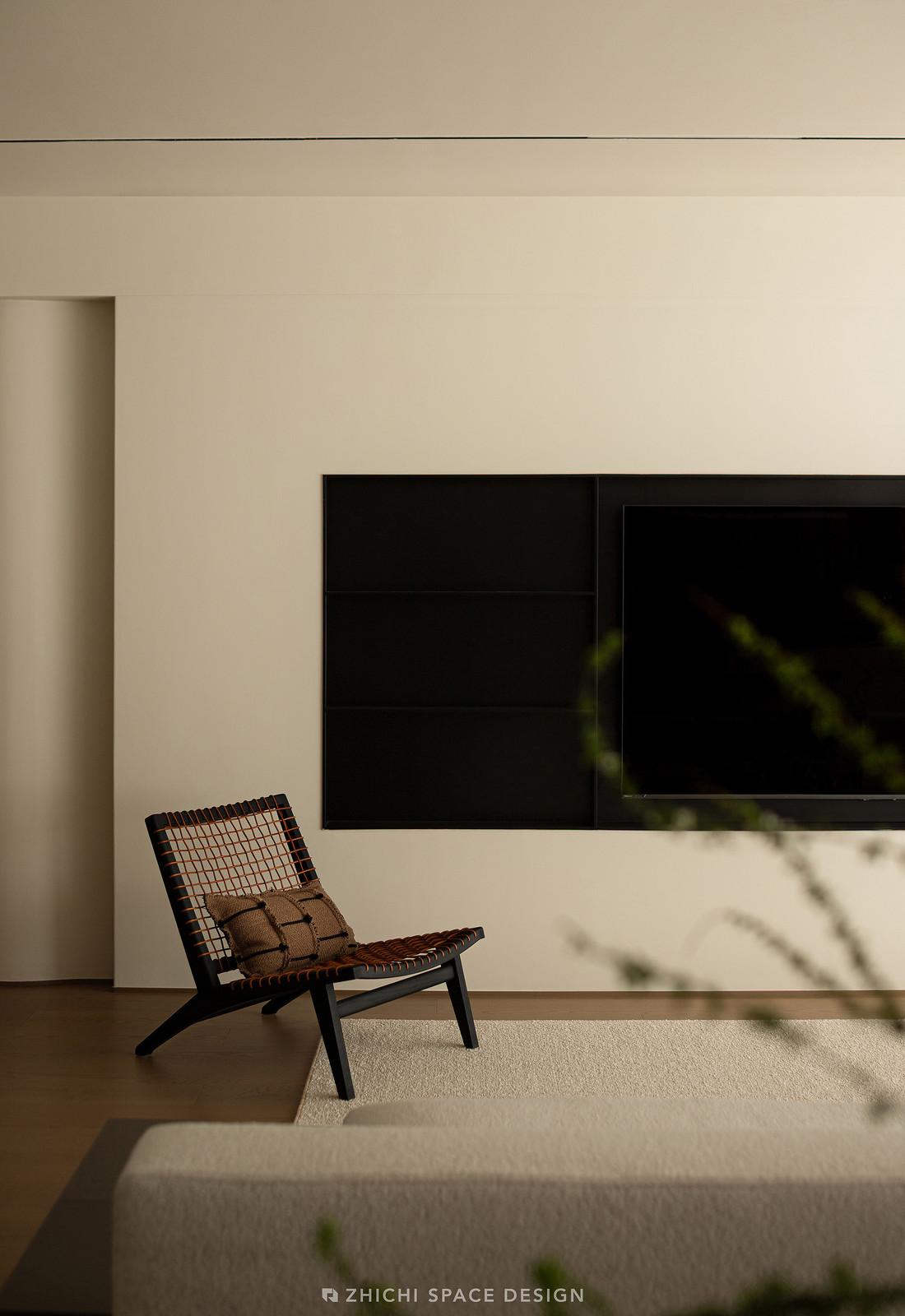 弧线隐去边界，墙体交错间藏起松弛与诗意-8