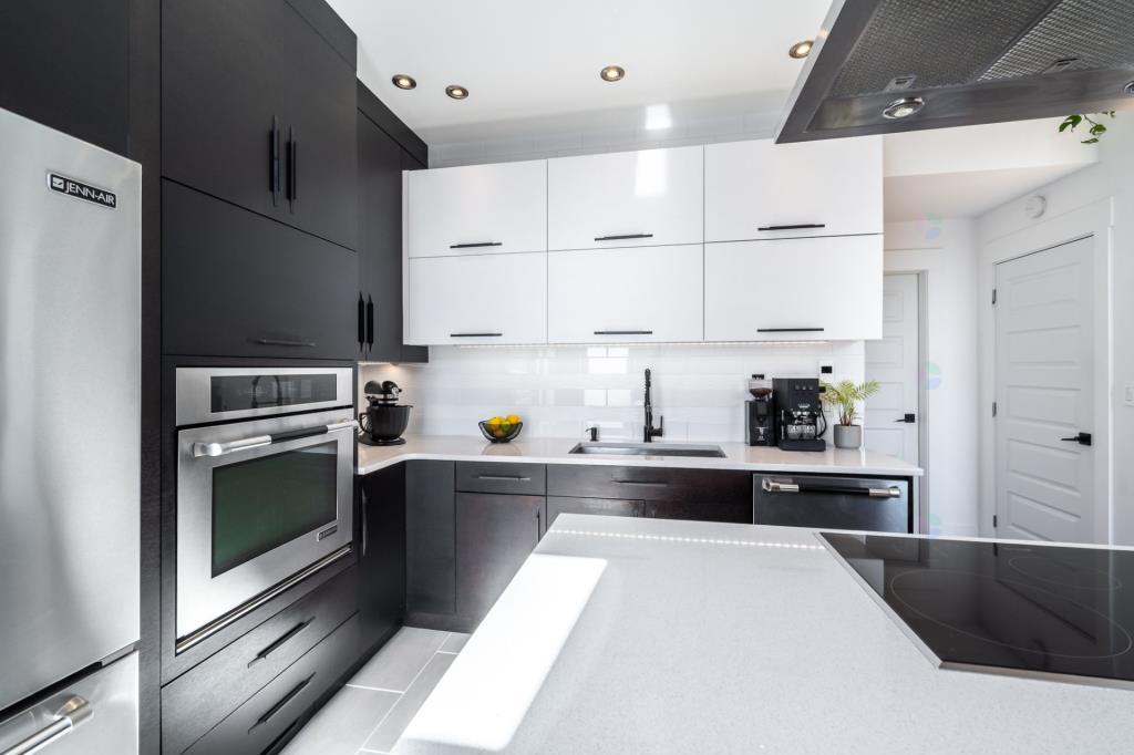 蒙特利尔比斯科特里维奥标志性建筑内的豪华公寓丨加拿大魁北克-23