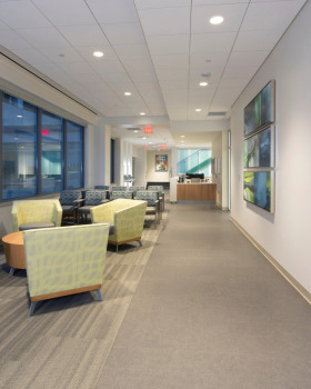 Gresham Smith 打造 University of Alabama Birmingham Hospital’s Whitaker Clinic 新形象
