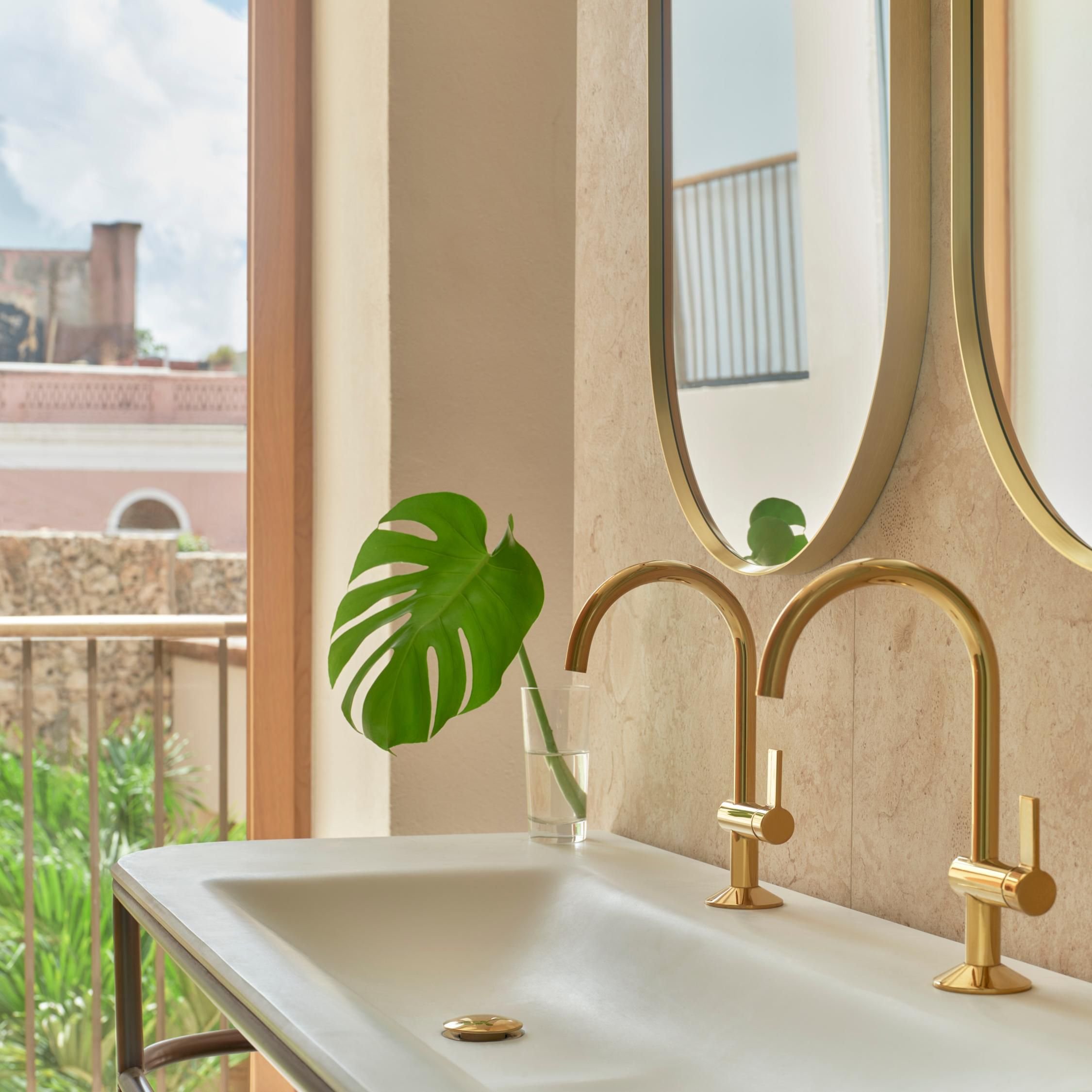 金普顿拉斯梅塞德斯酒店丨Estudio Moneo Brock-13