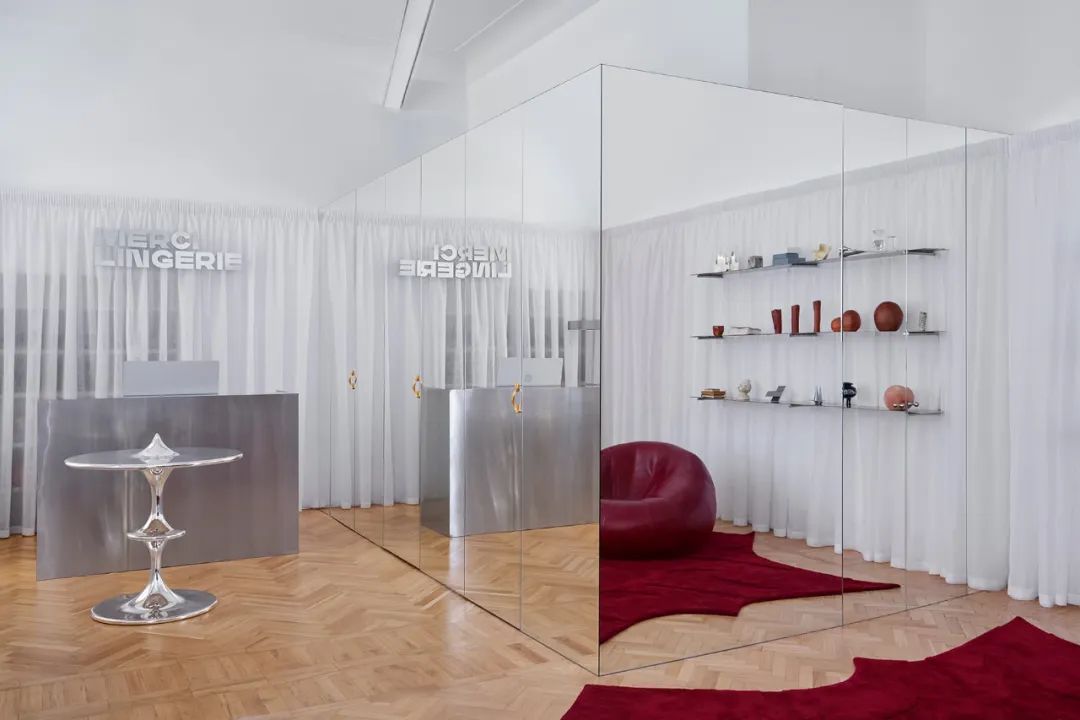 Merci Lingerie 商店室内设计丨Elena Lokastova Project-13