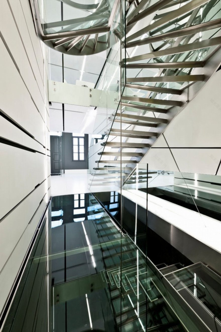 伊斯坦布尔老房子的现代变身-11