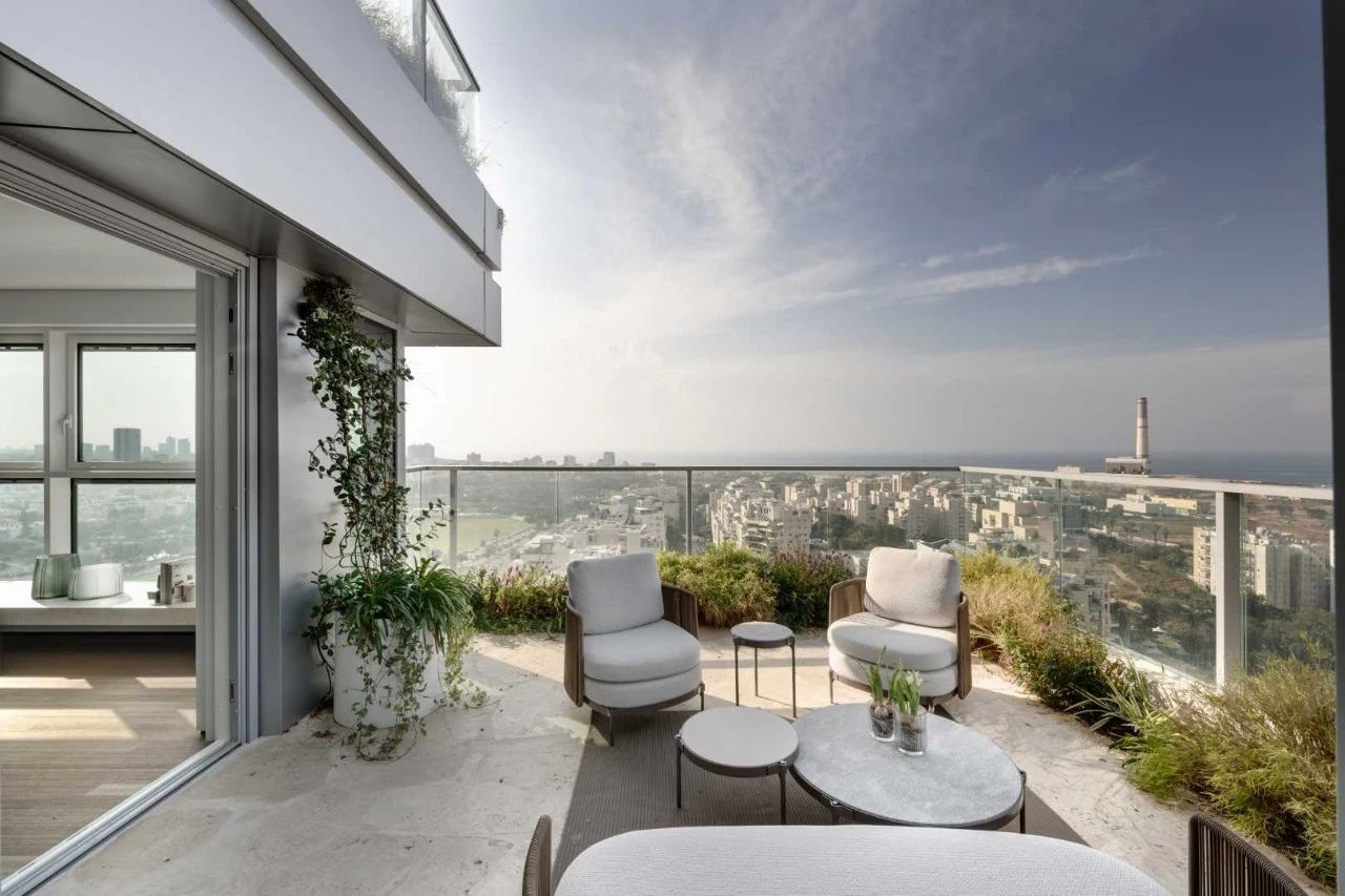 顶层简奢大宅丨Aviram Kushmirski 设计工作室-46