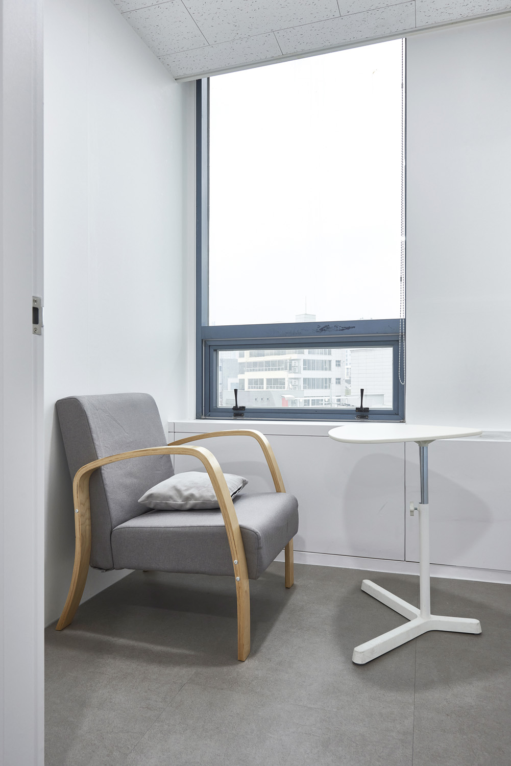 白色简约风办公室设计，70 平米平面空间焕发活力-20