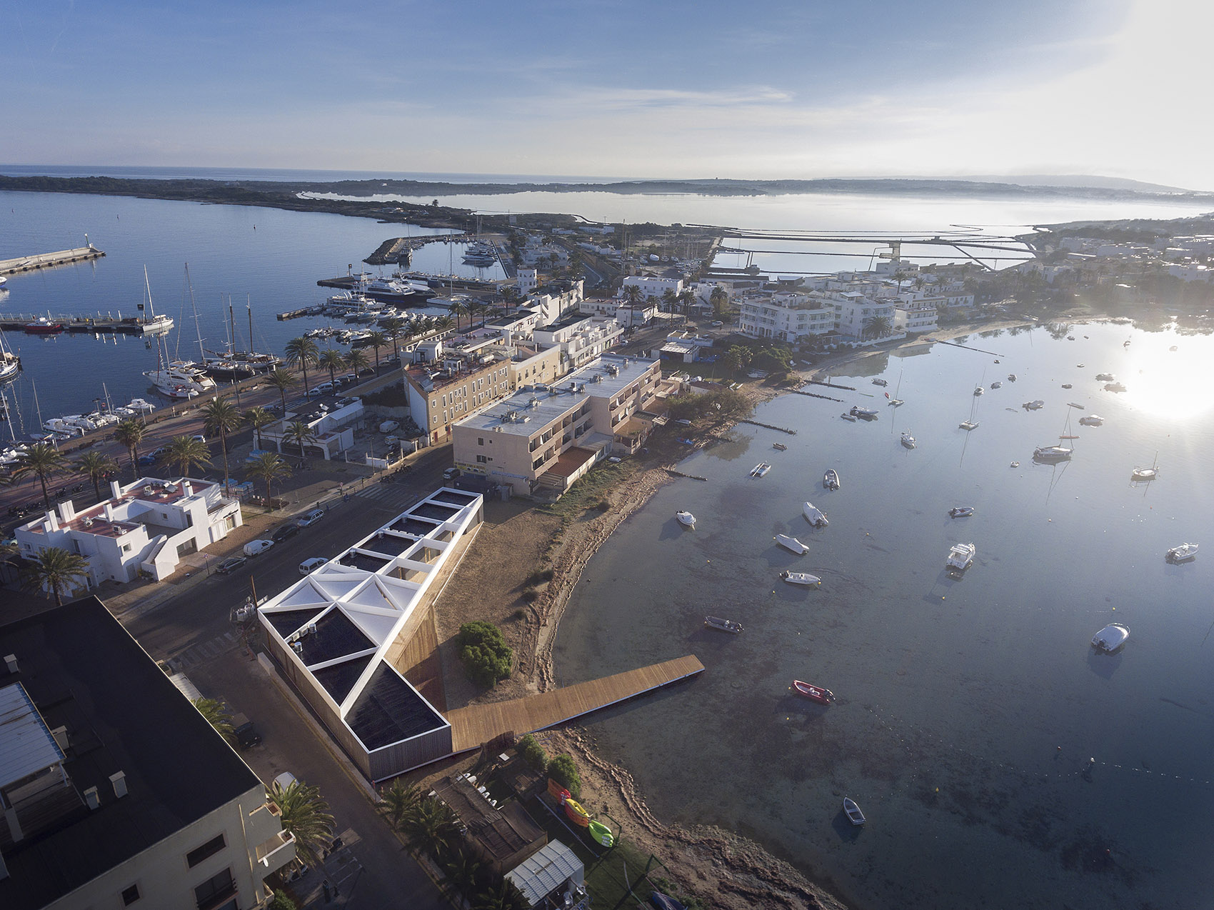 Formentera水上运动中心，西班牙 / Marià Castelló Architecture-90