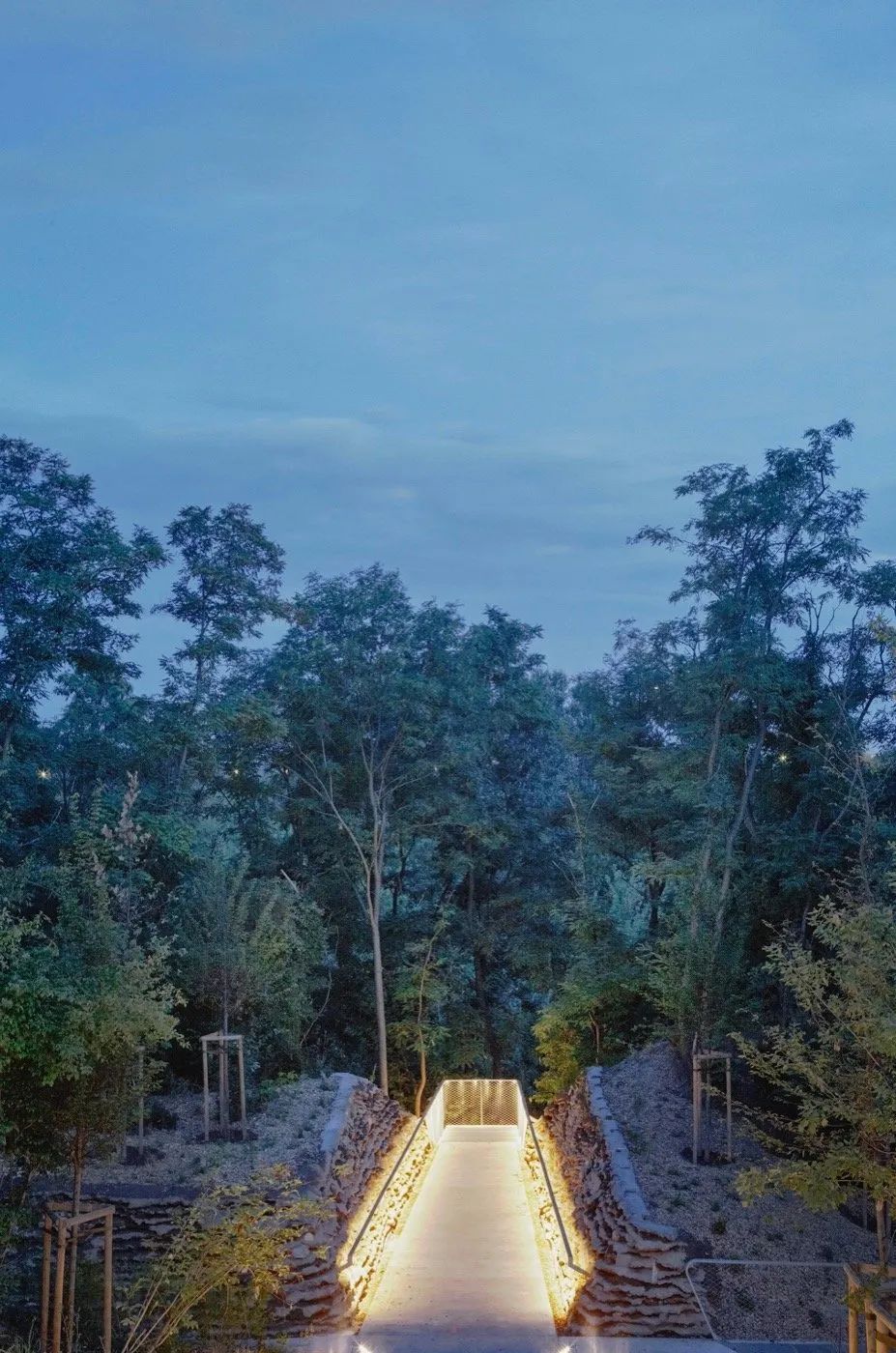 华沙起义丘公园丨波兰丨archigrest与topoScape设计工作室-6