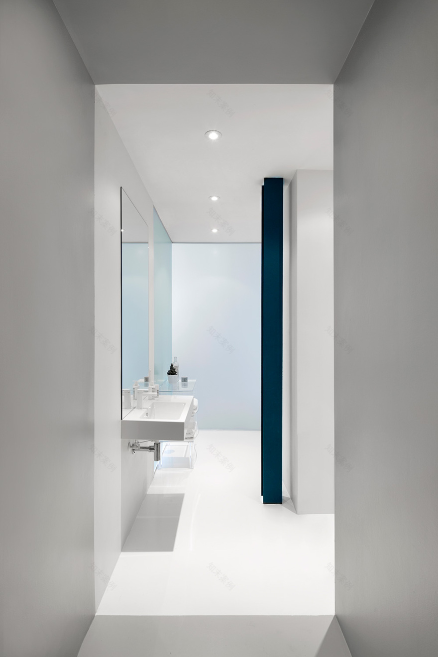 圣多米尼克广场(注:Espace常见有空间、广场等意思,这里结合St Dominique推测翻译为广场更合适,但因缺乏更多语境,可能与精准含义有偏差通常可根据实际场景进行准确判断,比如在法国当地某城市的特定地点,这就是更多背景信息辅助能精准判断意思否则空间亦有可能) 丨加拿大蒙特利尔丨Anne Sophie Goneau Design-51