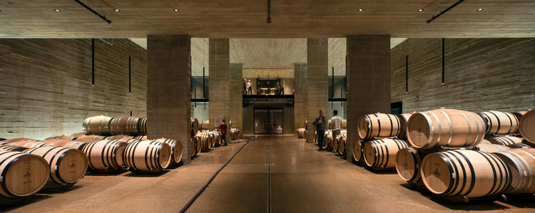 马丁巷酒庄·冯·曼德尔家族的重力酿酒传奇-24