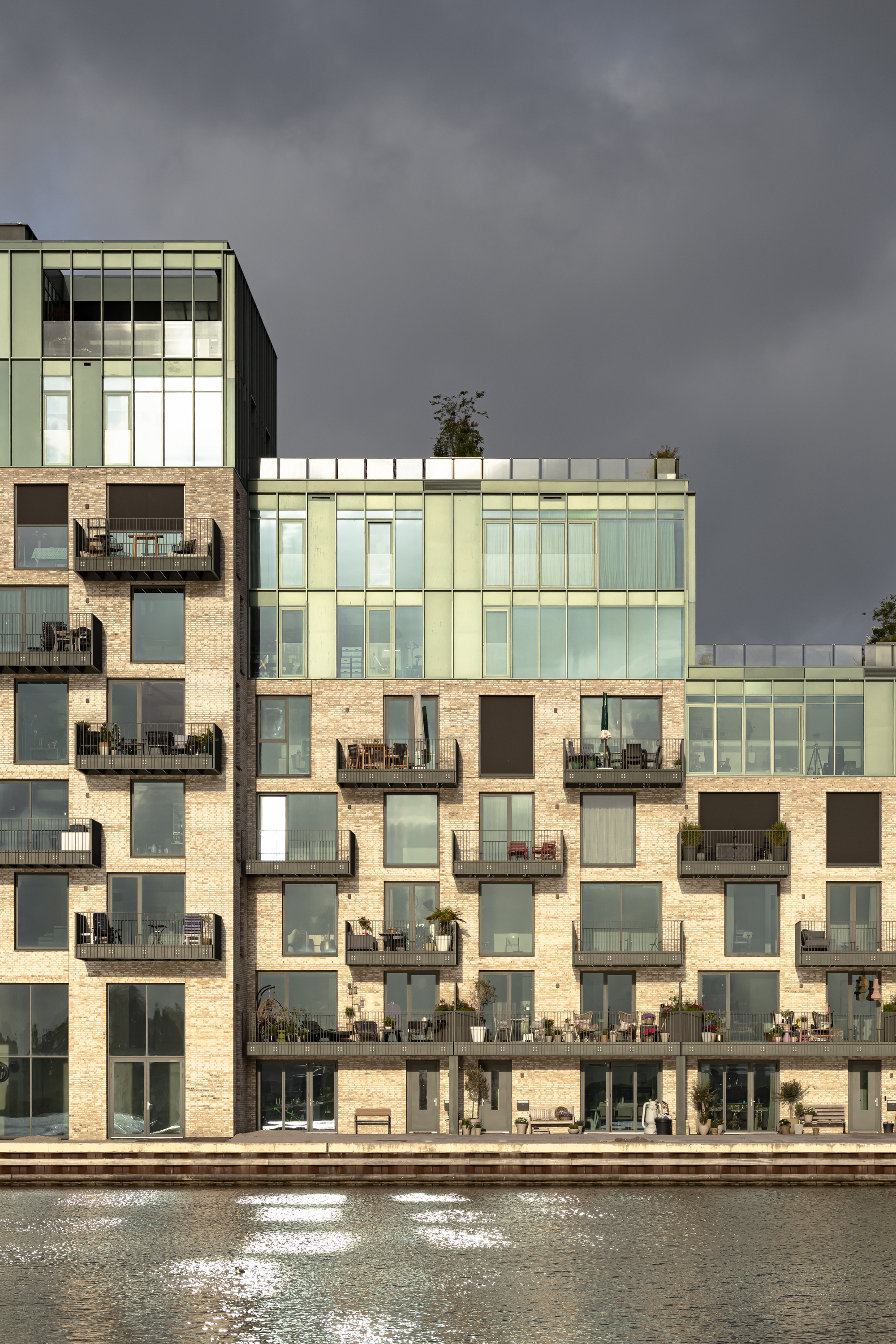 House at the Harbor / Powerhouse Company-43