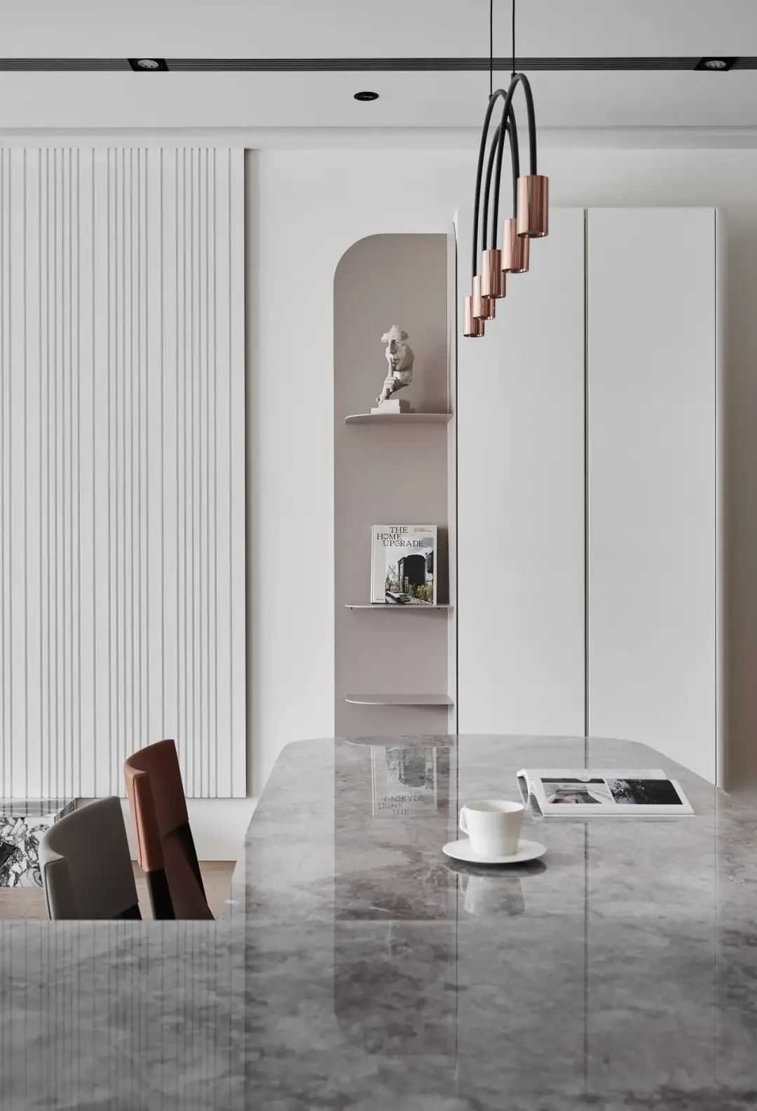 奶油色与白的优雅碰撞，岳蒙最新作品诠释空间魅力-15