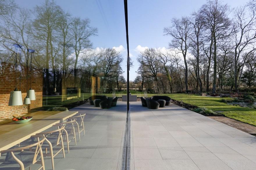 Hanley Hall: Contemporary Extension to Grade II Listed Family Home-17