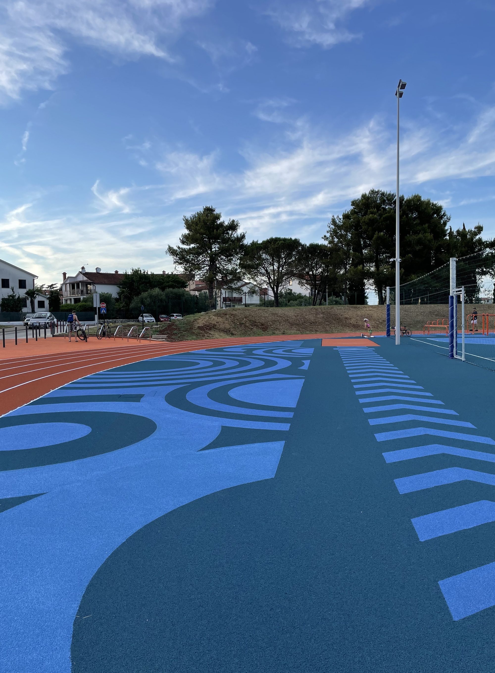 Sports Field of Elementary School Marija i Lina / Studio MAU d.o.o.-28