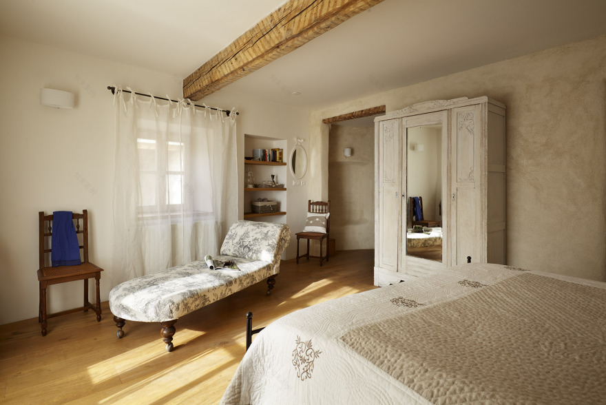 法国南部旧丝绸农场-15