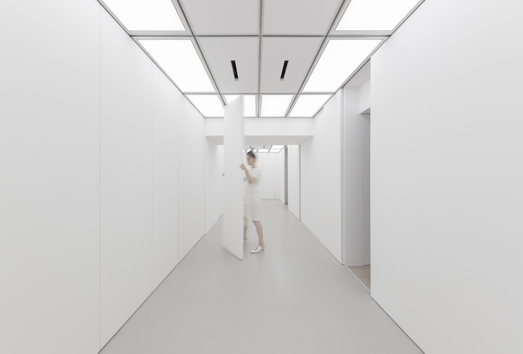 上海FIUFIU画廊 / 万社设计咨询(深圳)有限公司-29