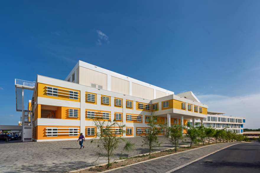 库拉索新奥尔特班达医院,盎司-9