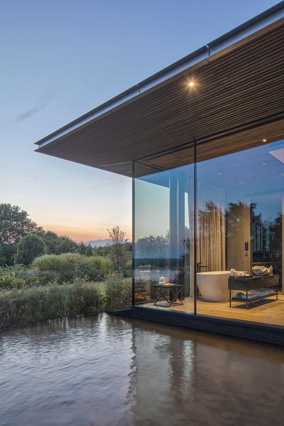 波兰现代河畔别墅,自然与人居的完美融合-28