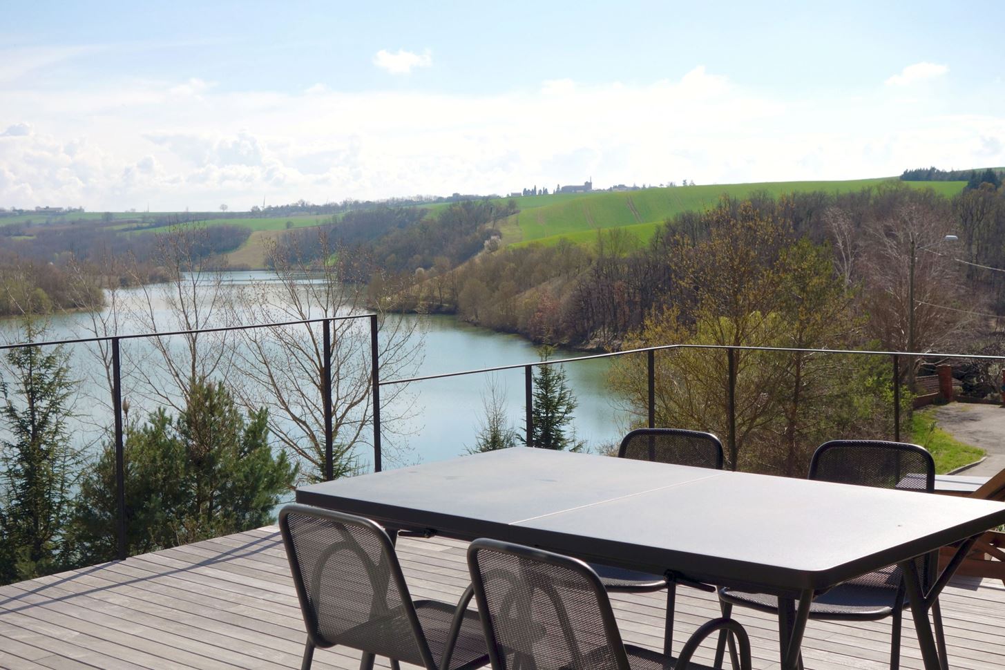 法国南部山间 M House，自然景观与建筑完美融合-17