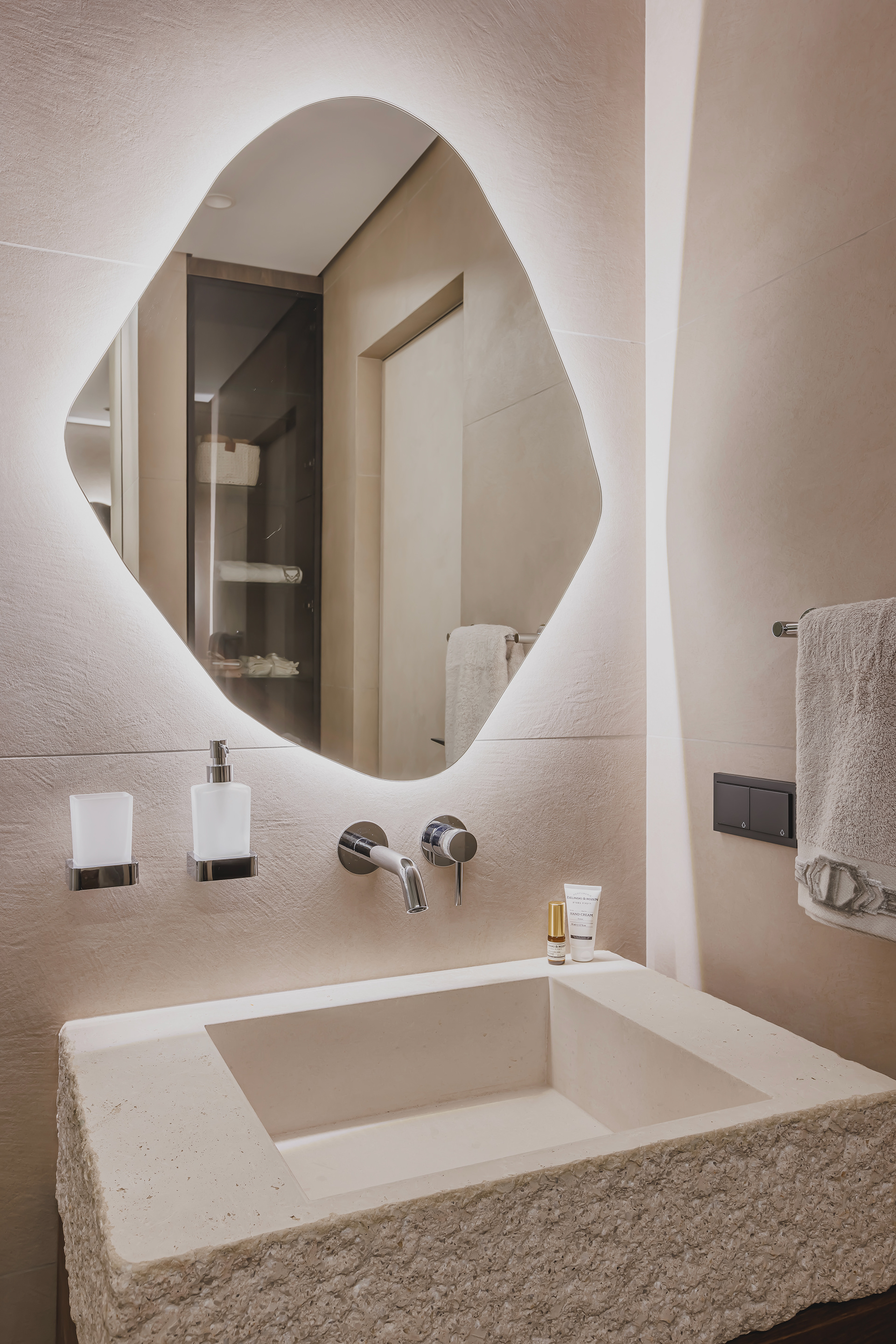 垂直领域丨俄罗斯莫斯科丨VIRAARTSTROY+​​​​​​​-24