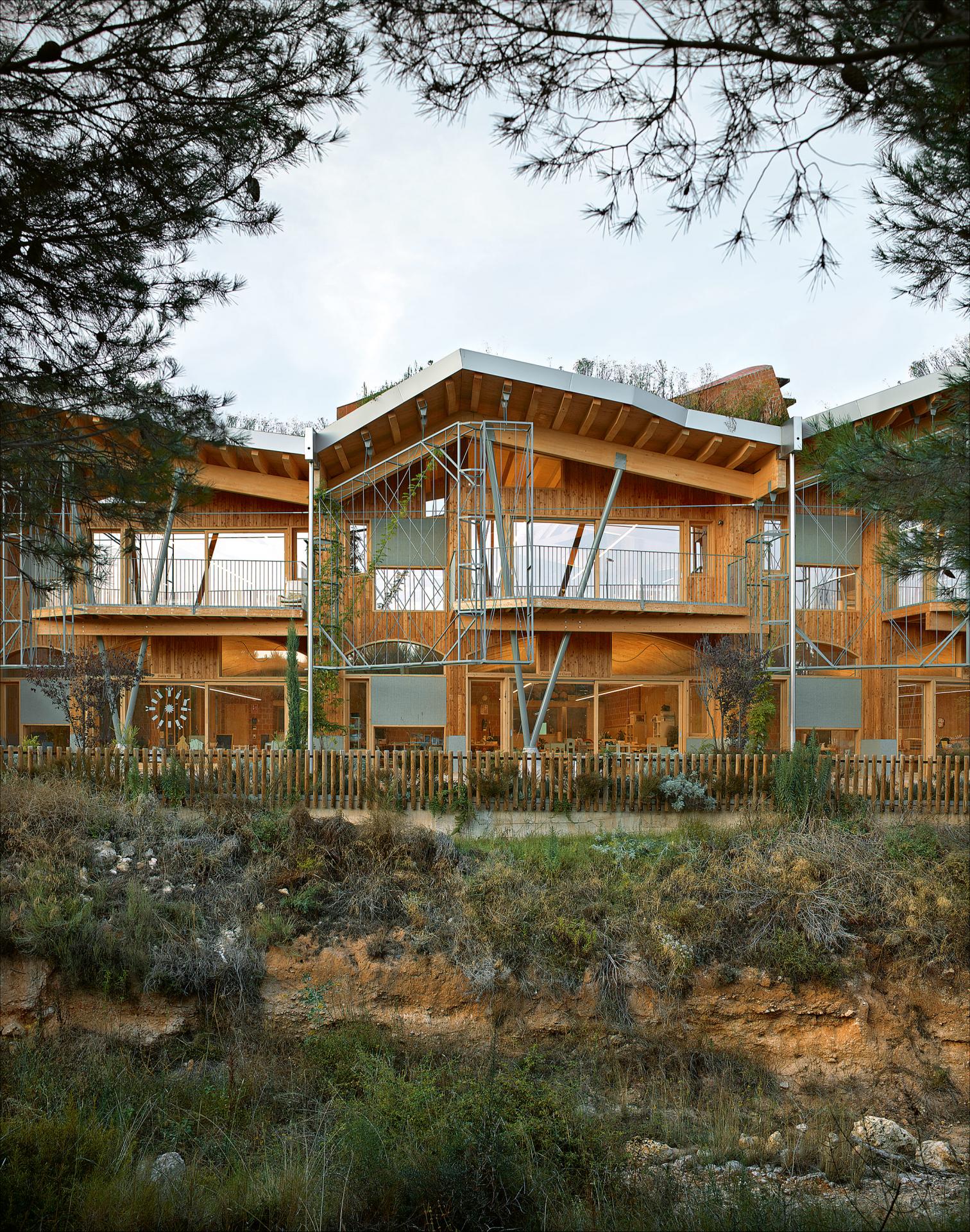 西班牙 Colegio Imagine Montessori 学校丨西班牙巴伦西亚丨Mariela Apollonio Bruno Almela-13