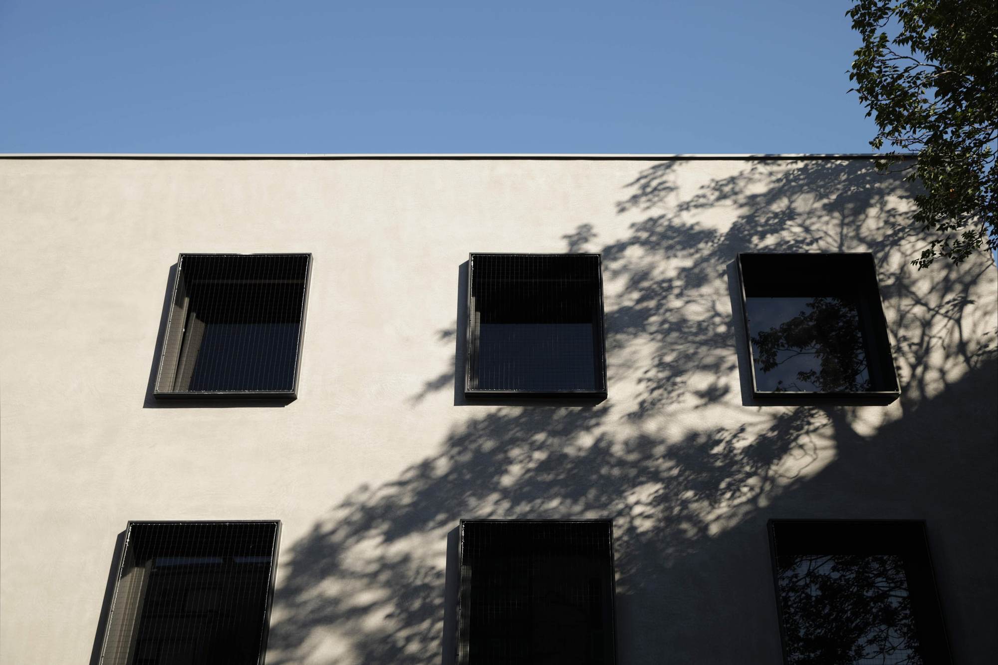 Urania Cinema Transformation / 3LHD-58