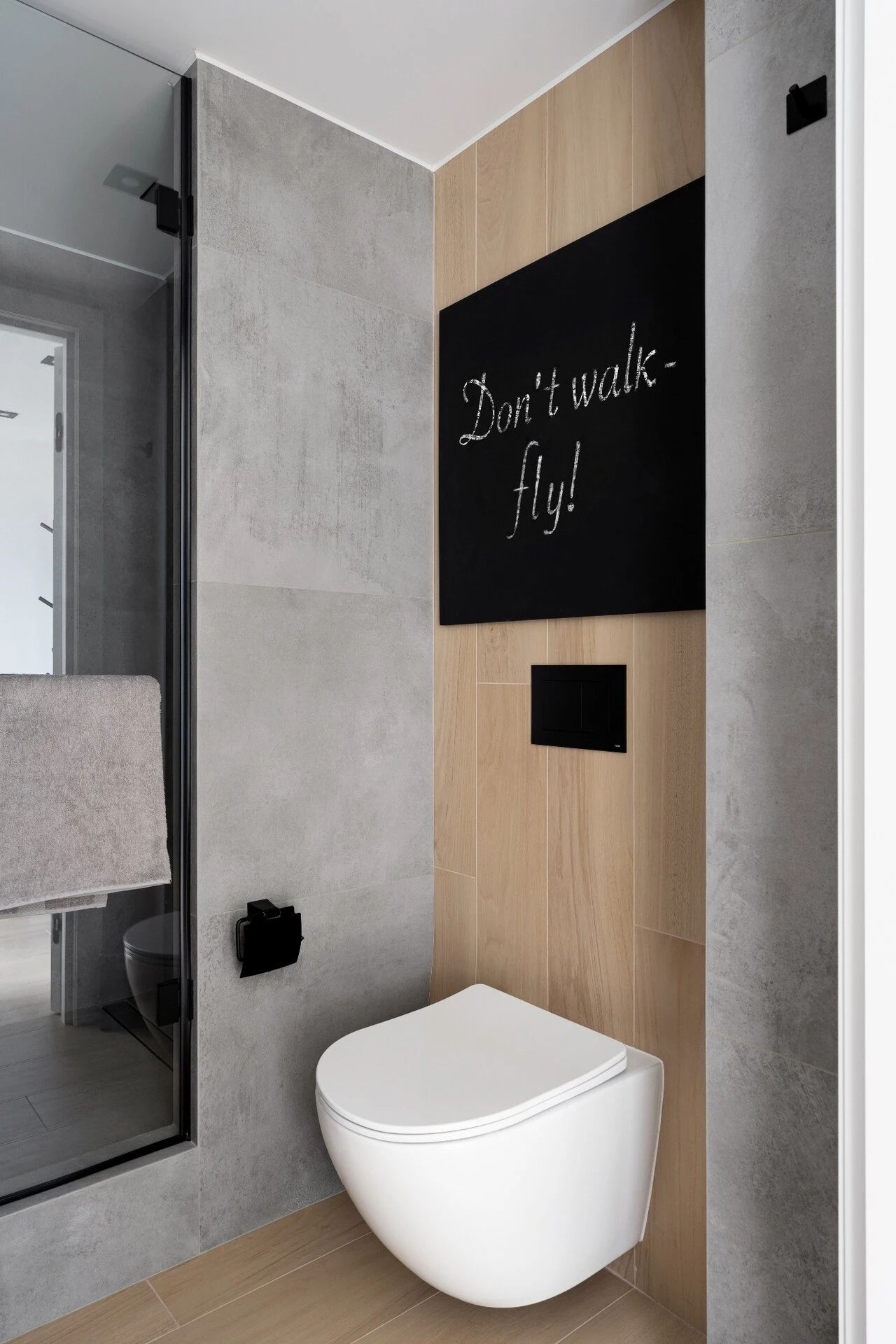 35㎡带露台的复式小宅设计-31