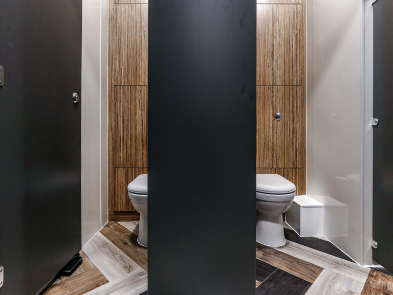 Brentwood School open plan washroom project - Envoplan-12