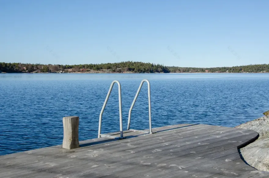 瑞典湖泊度假屋 | 梦幻般的水边度假胜地-21